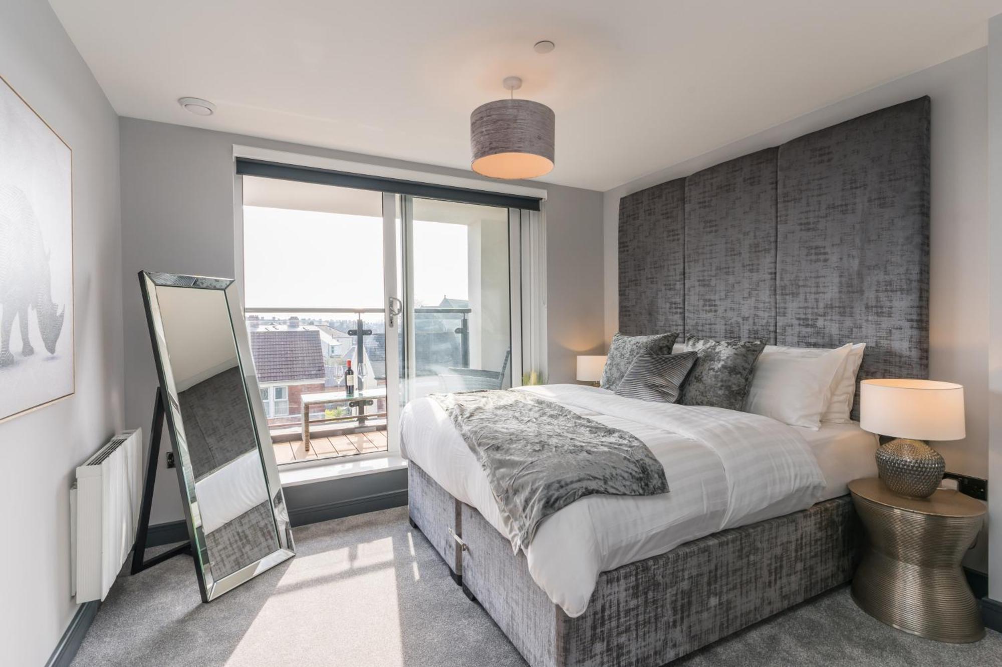 Luxe Apartments, The Moorwell, Parking, Gym - 10Mins Cardiff City Ctr 客房 照片